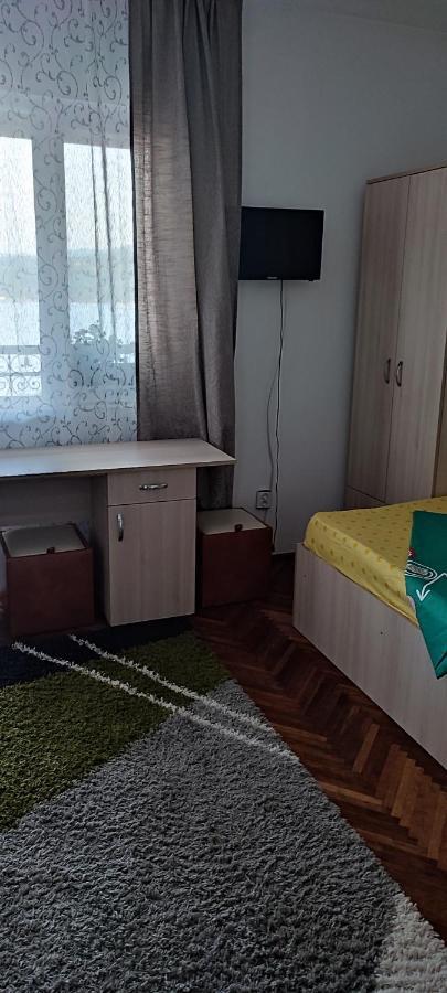 Casa Rebeca Hotel Orşova Buitenkant foto