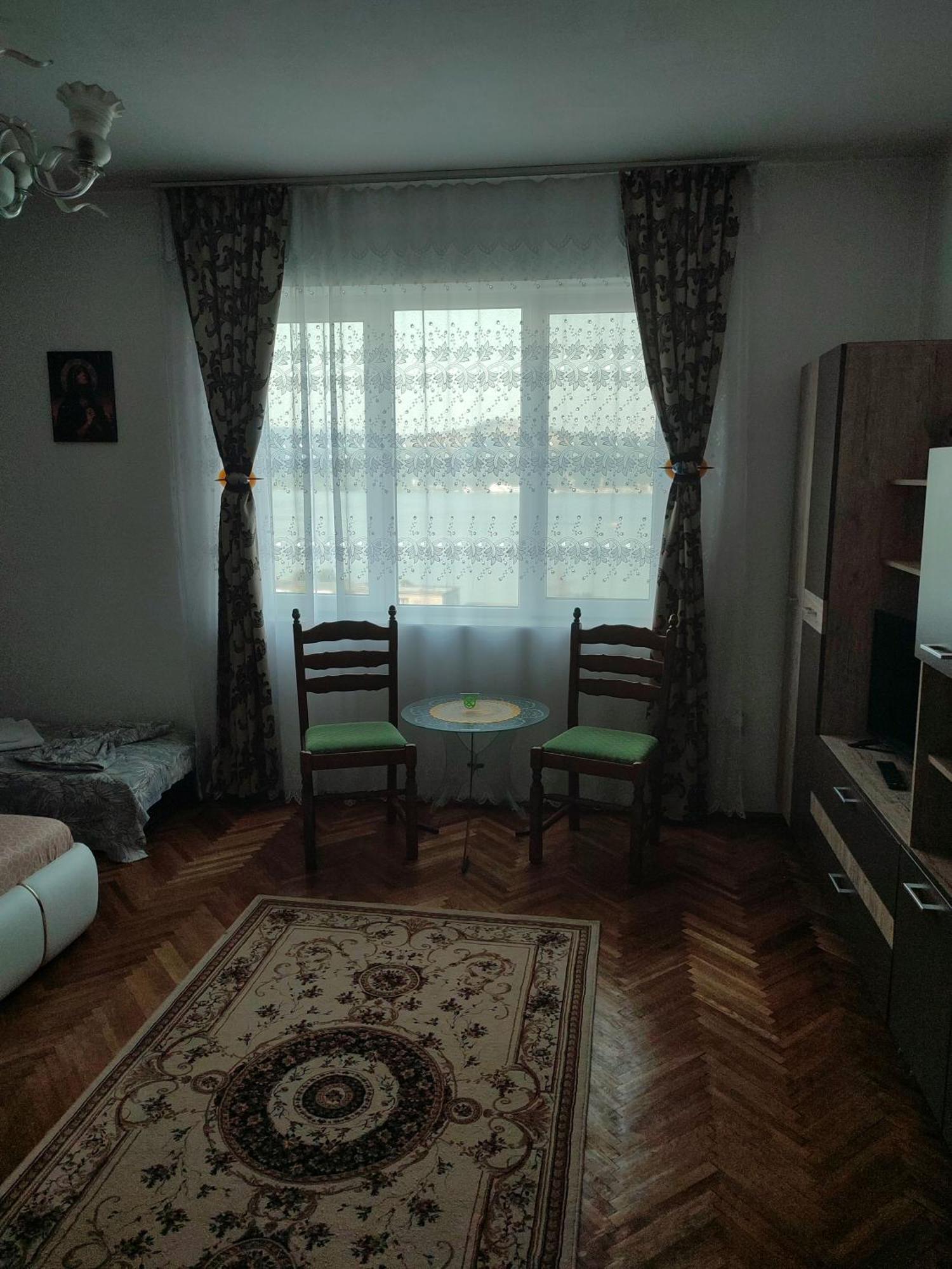 Casa Rebeca Hotel Orşova Buitenkant foto